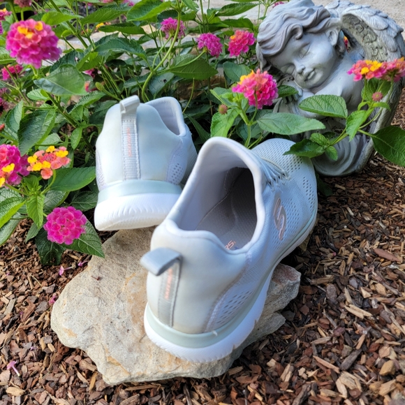 SKETCHERS ♡ Sweet Gray 'n Pink Air-Cooled Memory Foam Cord Slip On Sneakers 8 - Picture 6 of 15